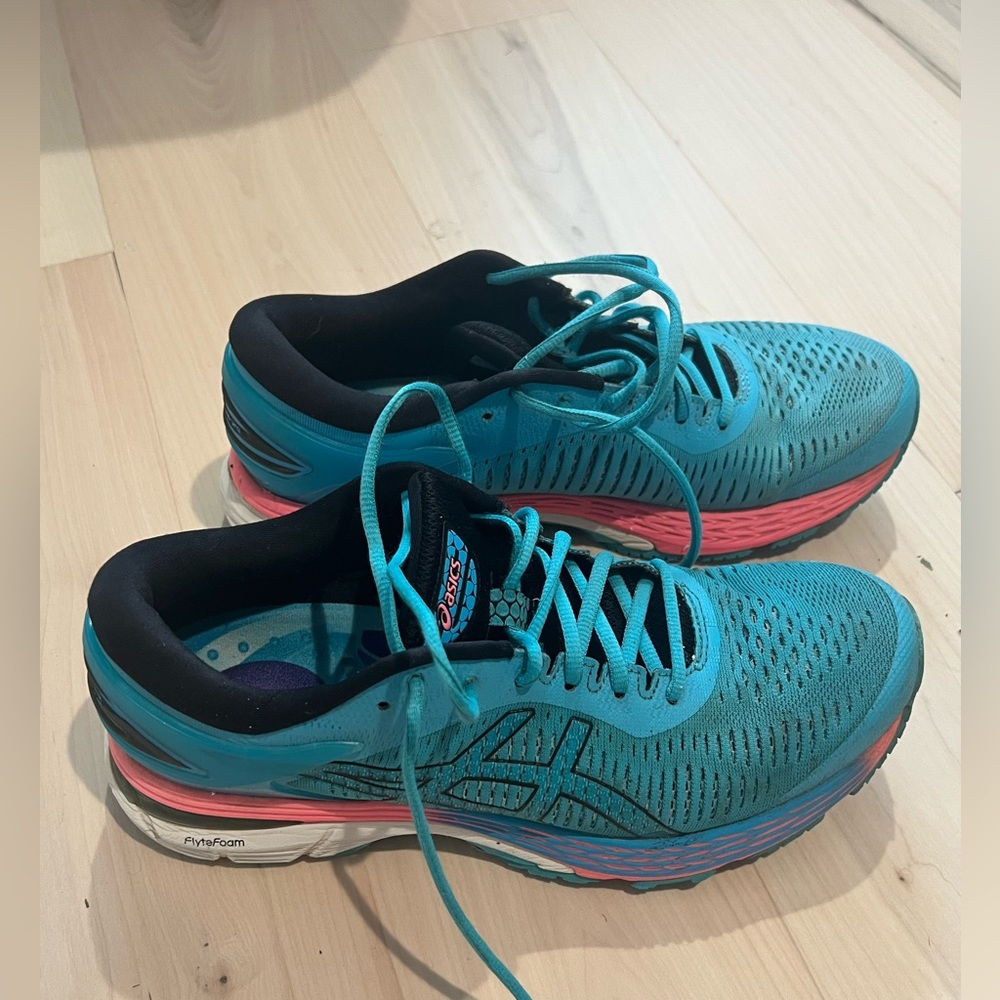 Women’s ASICS Gel-Kayano 25 Running Shoes Size 10